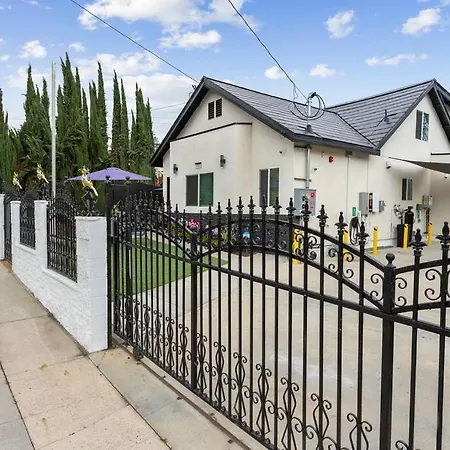 Family/Pet Friendly Home Near Hollywood & Pasadena